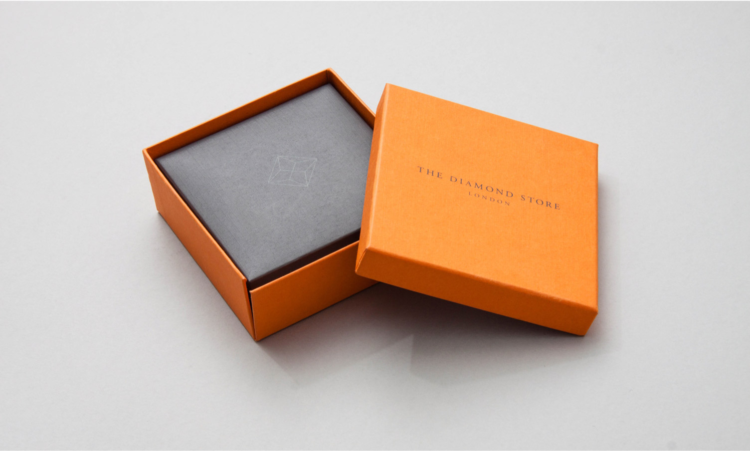 luxurious packaging